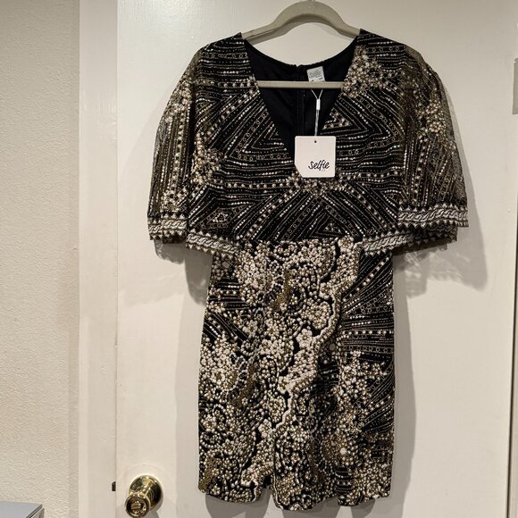 Selfie Leslie “Lady Luck” Cape Sleeve Wrap Dress – Black – NWT - Picture 2 of 8